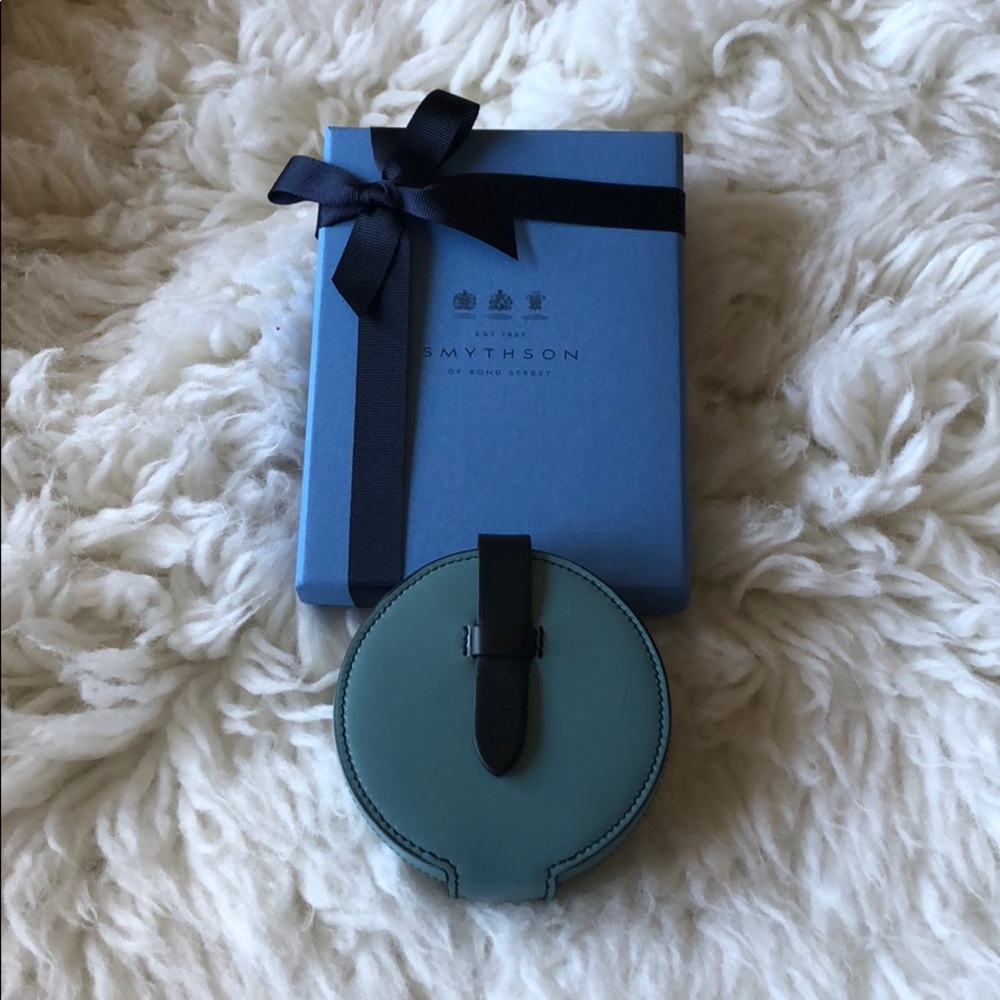 Smythson of Bond St circle round coin purse